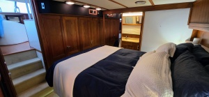 42ft Carver Yacht For Sale