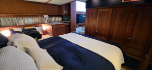 42ft Carver Yacht For Sale