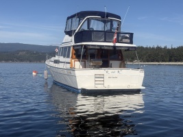 38ft Bayliner Yacht For Sale