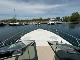 37ft Four Winns Yacht For Sale