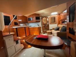 37ft Four Winns Yacht For Sale