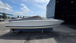 25ft Cobalt Yacht For Sale