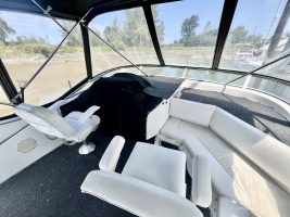 39ft Bayliner Yacht For Sale