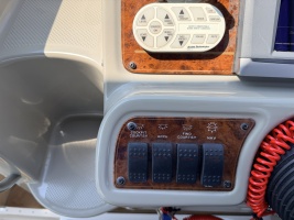 30ft Bayliner Yacht For Sale