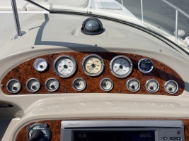 30ft Bayliner Yacht For Sale