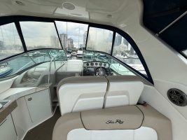 33ft Sea Ray Yacht For Sale