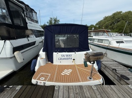 32ft Four Winns Yacht For Sale