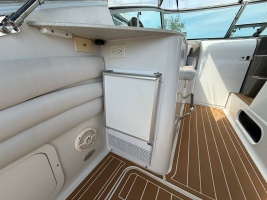 32ft Four Winns Yacht For Sale