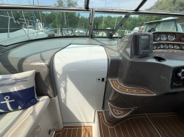 32ft Four Winns Yacht For Sale