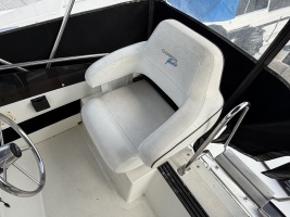32ft Carver Yacht For Sale