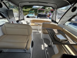 32ft Rinker Yacht For Sale