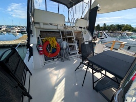 32ft Carver Yacht For Sale