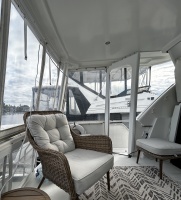 39ft Carver Yacht For Sale