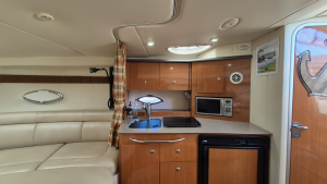 31ft Maxum Yacht For Sale