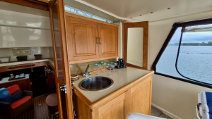 48ft Carver Yacht For Sale