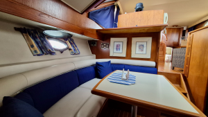 48ft Carver Yacht For Sale