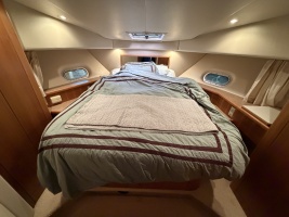 52ft Bayliner Yacht For Sale