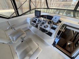 52ft Bayliner Yacht For Sale