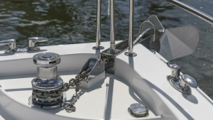 Hatteras 80 Gallopin- Windlass and Bow Anchor