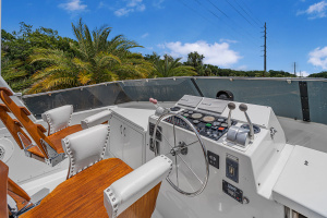 CLOUD 9 54ft Hatteras Yacht For Sale