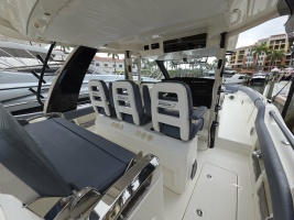 BFT 42ft Boston Whaler Yacht For Sale