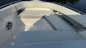33ft Regal Yacht For Sale