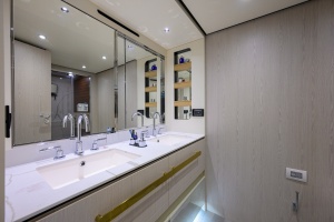 DT78 78ft Azimut Yacht For Sale