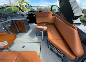 38ft Cruisers Yachts Yacht For Sale