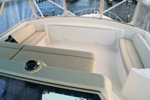 Photo 6226263 for 2001 Donzi 73 Sport Yacht  2001 Donzi 73' Sport Fish  Flybridge 13