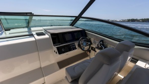 Raya Sunshine 32ft Sea Ray Yacht For Sale