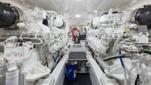 2022 Viking Convertible Cole Play Engine Room (2)
