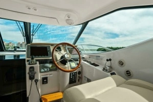 2008 Tiara Yachts 3500 Sovran thumbnail 17