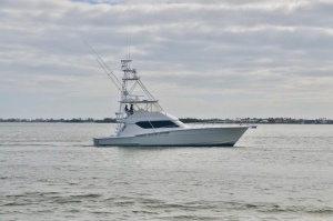 Hatteras SF Down Time - Exterior