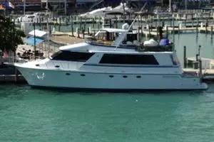 Blue Nova 1991 Vantare Cockpit Motor Yacht Yacht For Sale in  FL