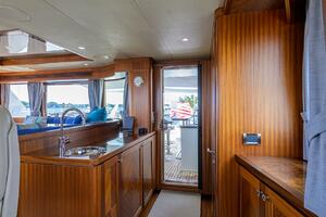 CLAYPEN 90ft Ocean Alexander Yacht For Sale