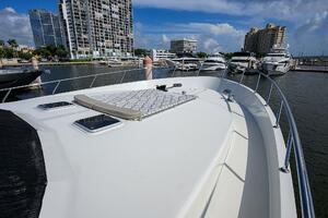 CLAYPEN 90ft Ocean Alexander Yacht For Sale