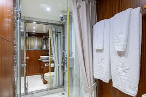 CLAYPEN 90ft Ocean Alexander Yacht For Sale