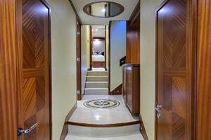 CLAYPEN 90ft Ocean Alexander Yacht For Sale