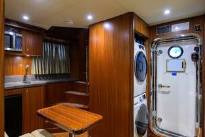 CLAYPEN 90ft Ocean Alexander Yacht For Sale