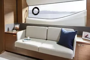 2026 Princess V65 Express thumbnail 16