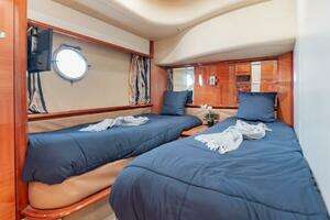 2007 Azimut Evolution thumbnail 67