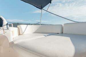 2007 Azimut Evolution thumbnail 40
