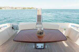 2007 Azimut Evolution thumbnail 23