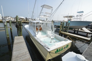 2010 CUSTOM CAROLINA 41 Custom Carolina Express