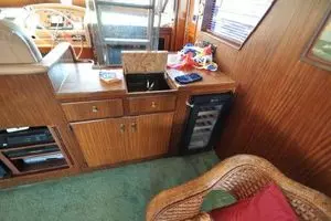 1987 Hatteras thumbnail 17