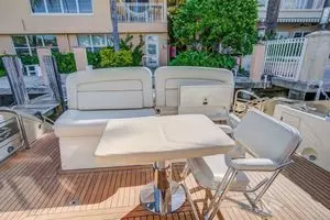2010 Sunseeker Predator thumbnail 8