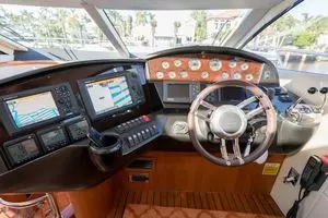 2010 Sunseeker Predator thumbnail 16
