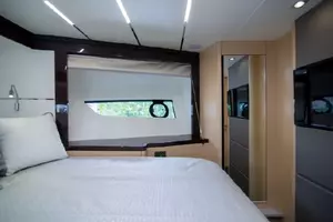2018 Sunseeker Predator thumbnail 36