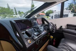 2018 Sunseeker Predator thumbnail 28