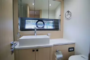 2018 Sunseeker Predator thumbnail 39